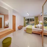 Mirage Suite, Cosy&stylish Semesterbostad