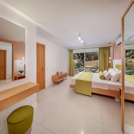 Mirage Suite, Cosy&stylish בית נופש