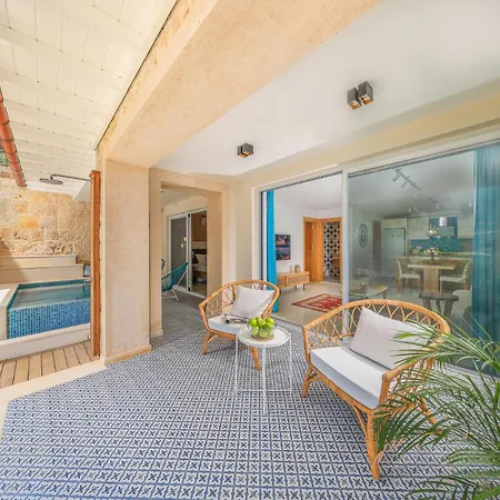 Mirage Suite, Cosy&stylish Каш