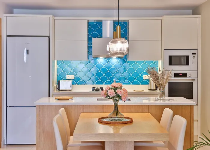 Будинок відпочинку Mirage Suite, Cosy&stylish Каш